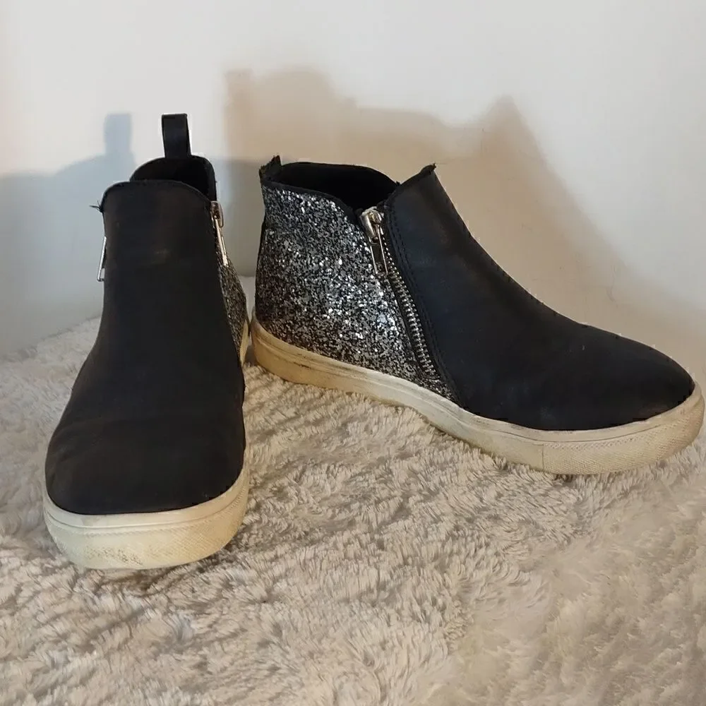 Dolce Vita Girls Faux Leather High Top Sneakers